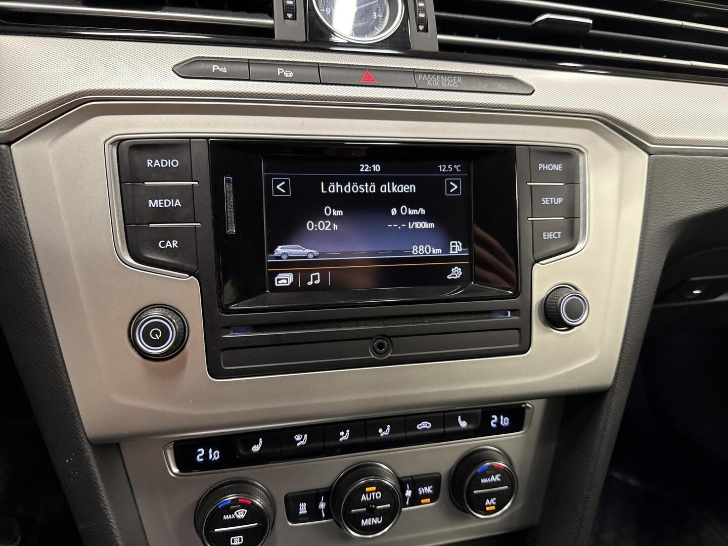 VOLKSWAGEN Passat 2016