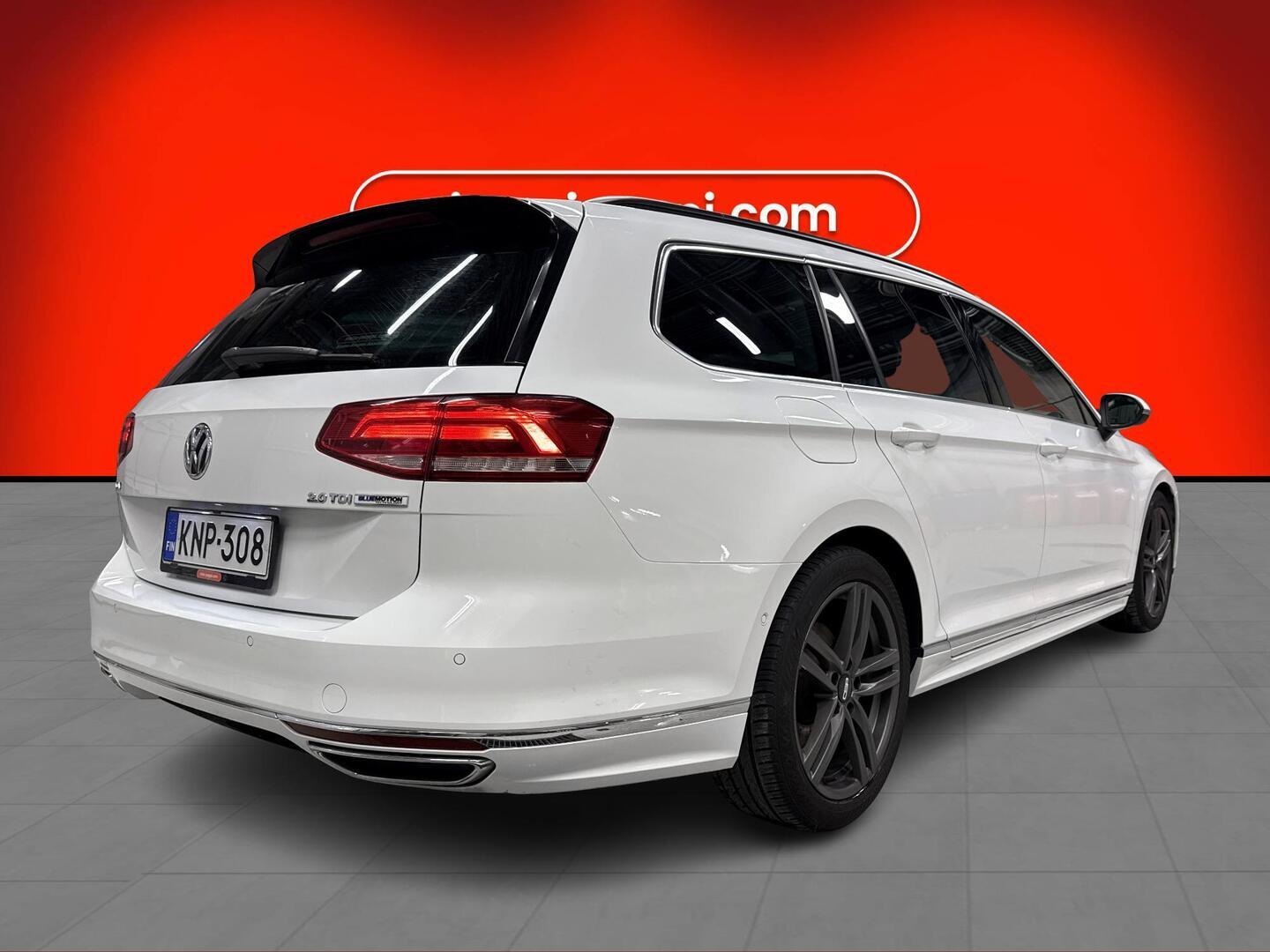 VOLKSWAGEN Passat 2016