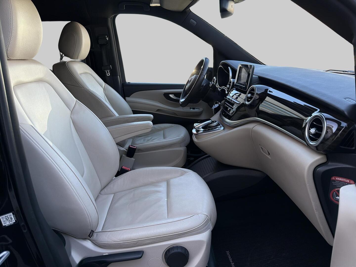 MERCEDES-BENZ V 2016