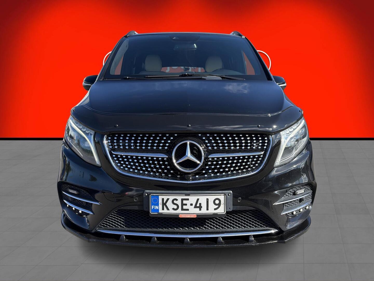 MERCEDES-BENZ V 2016