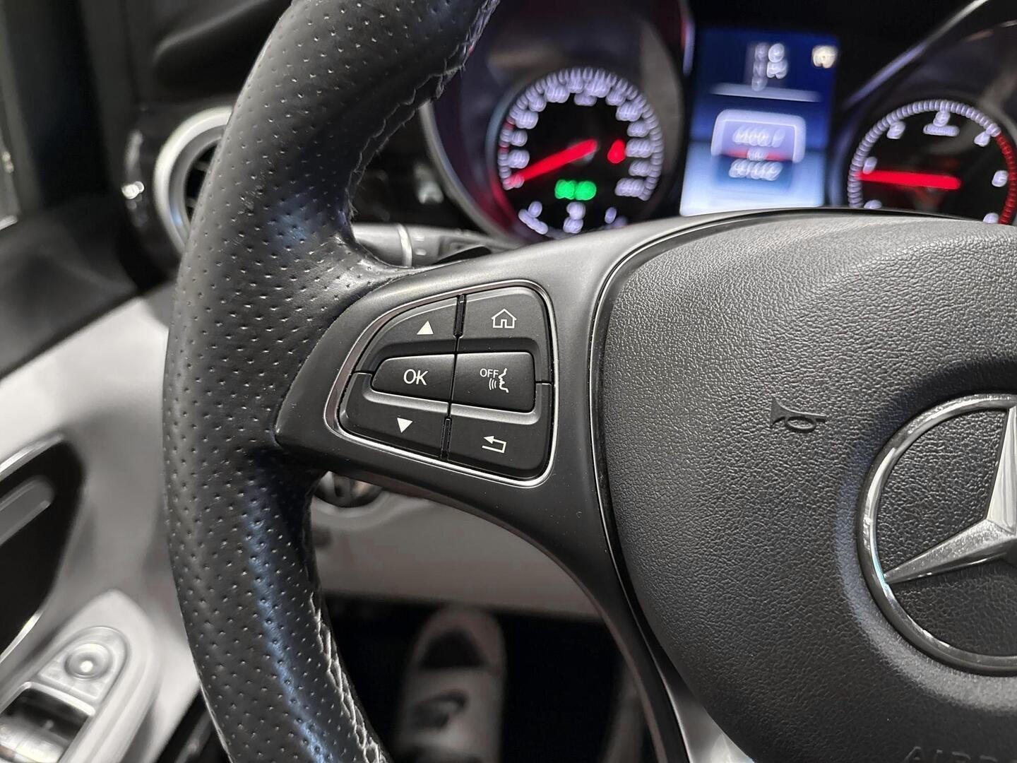 MERCEDES-BENZ V 2016