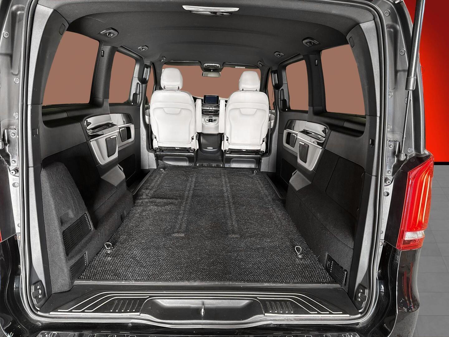 MERCEDES-BENZ V 2016
