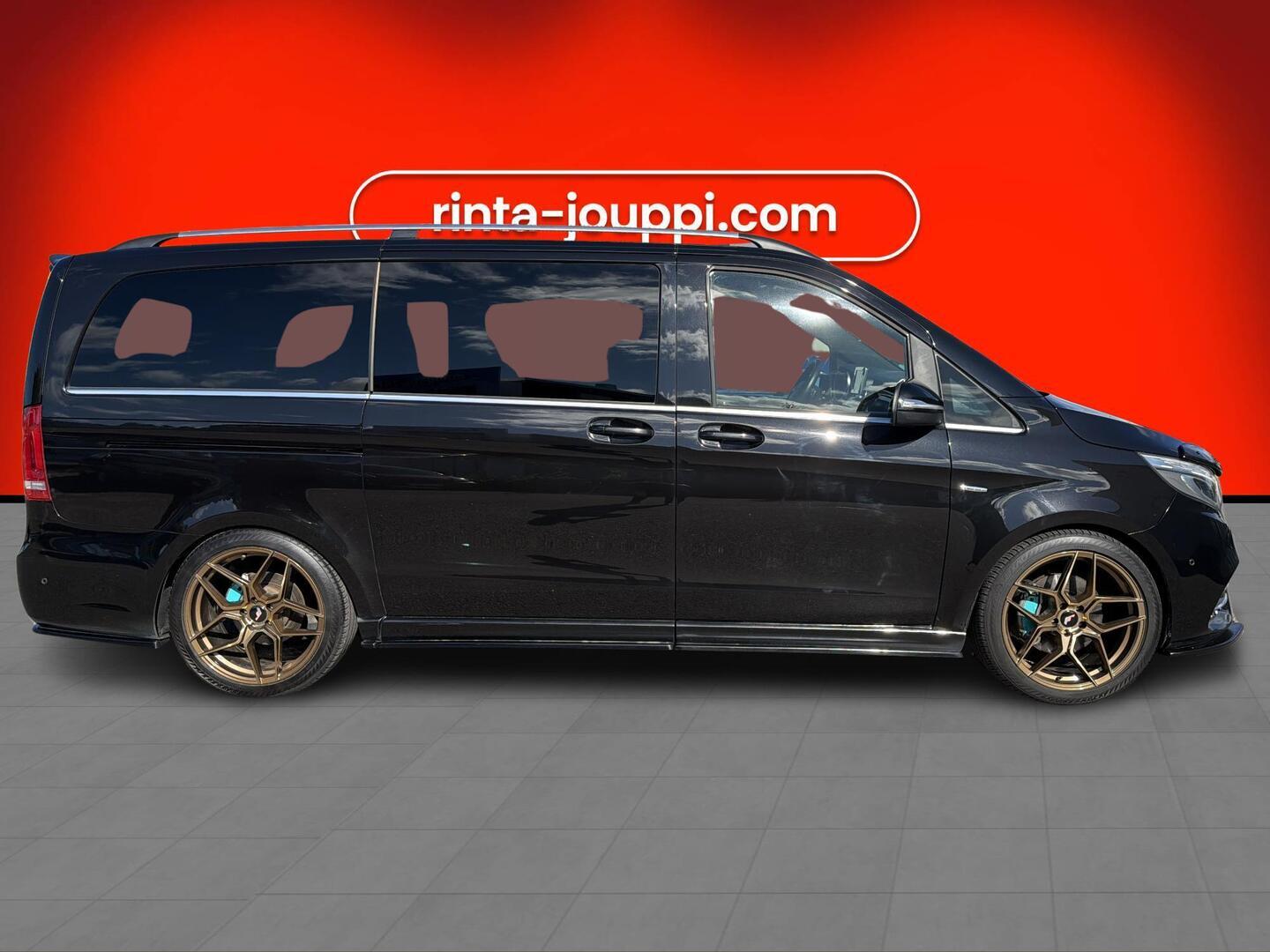 MERCEDES-BENZ V 2016