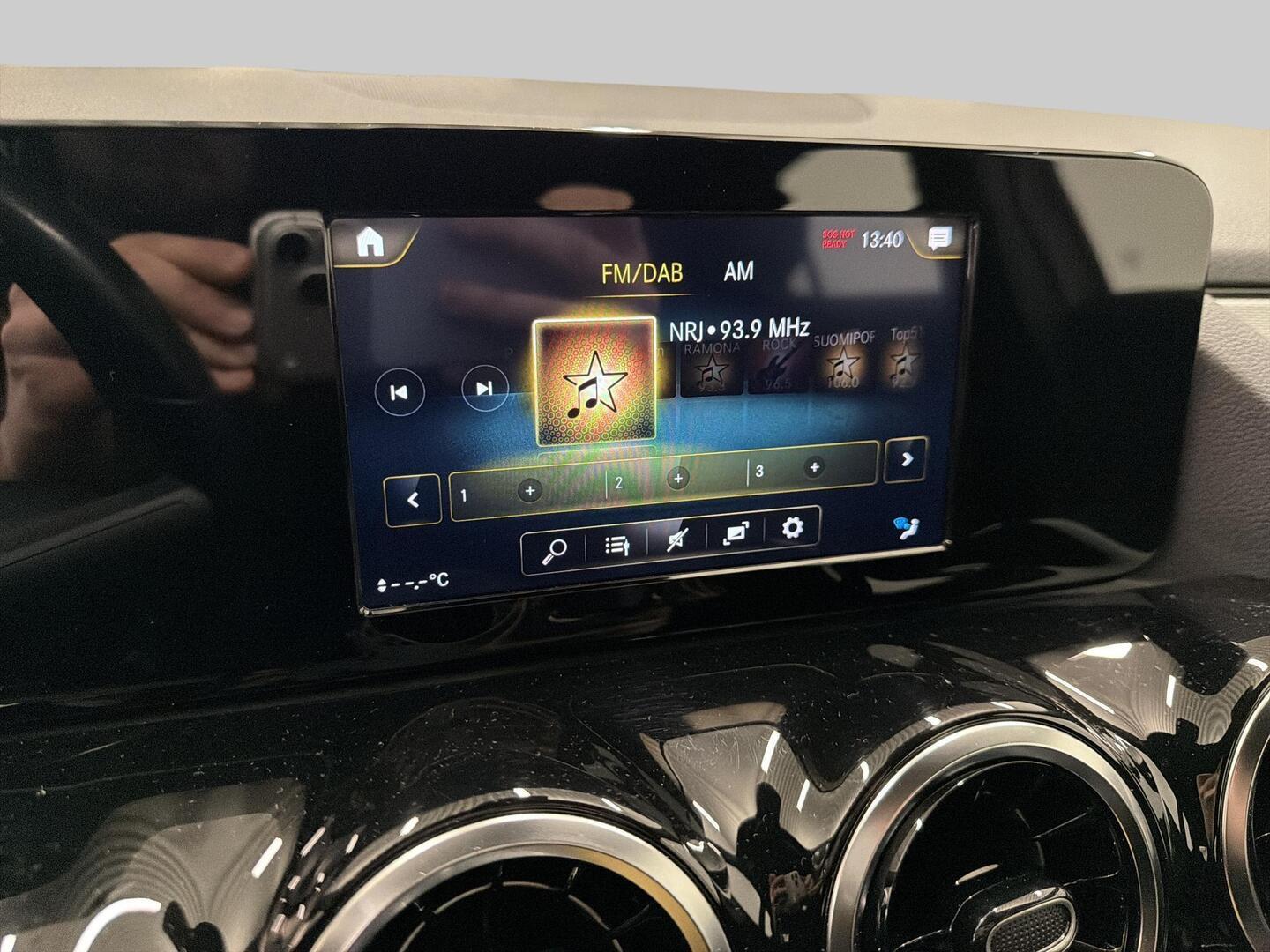 MERCEDES-BENZ GLA 2021