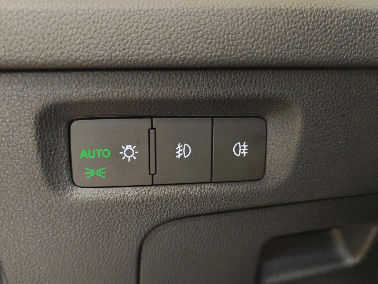 SKODA Octavia 2024