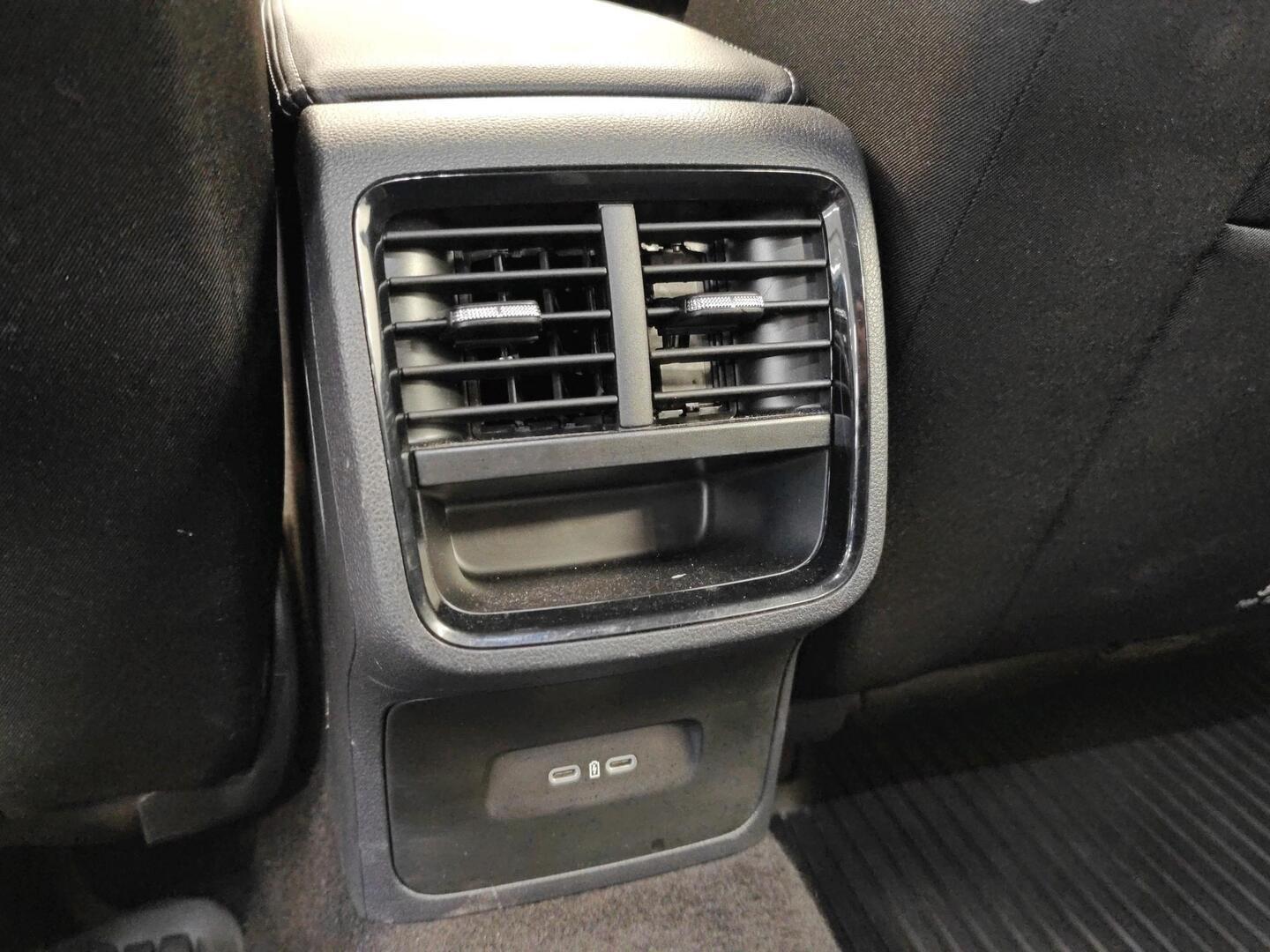SKODA Octavia 2024