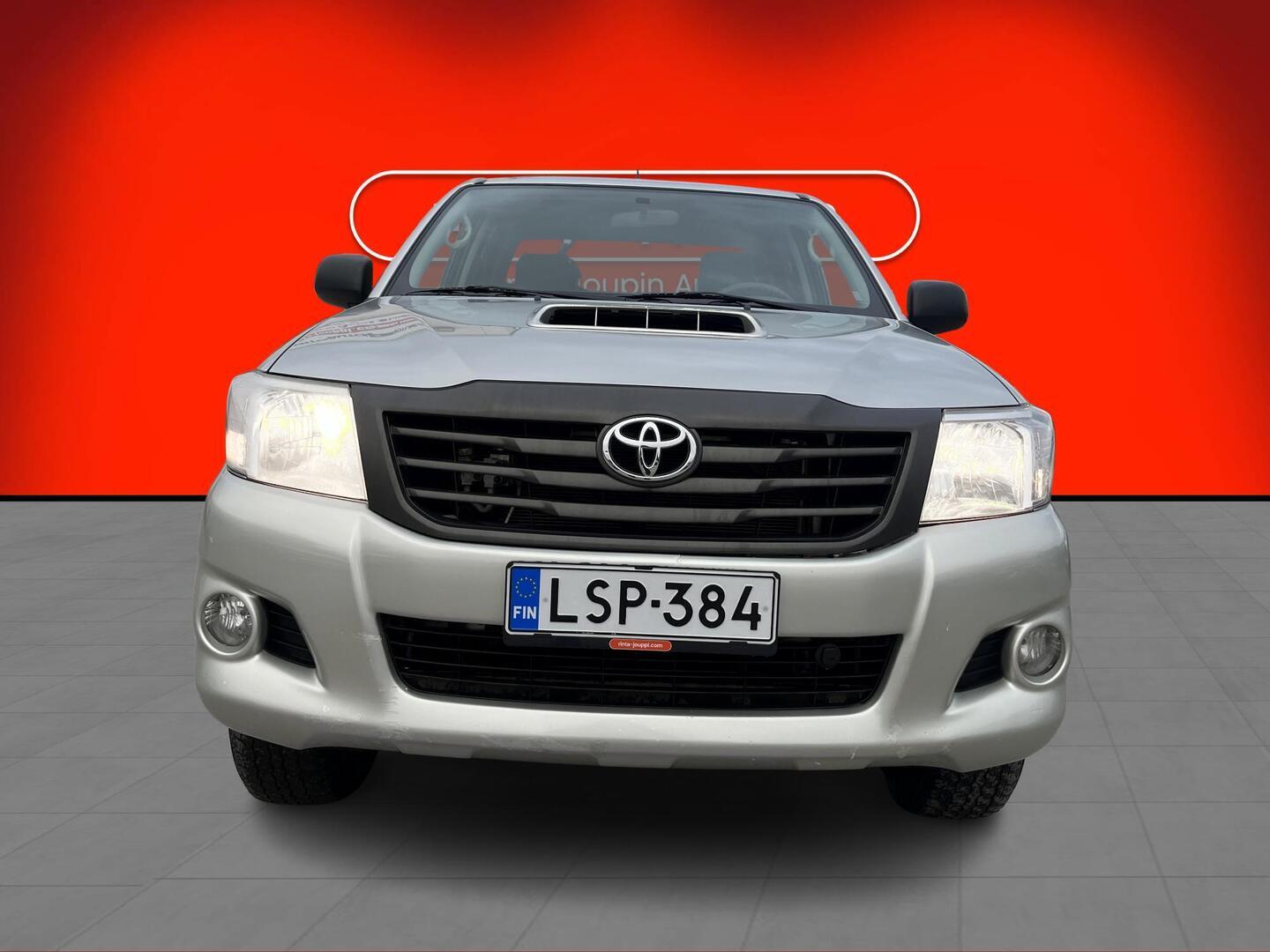 TOYOTA Hilux 2012