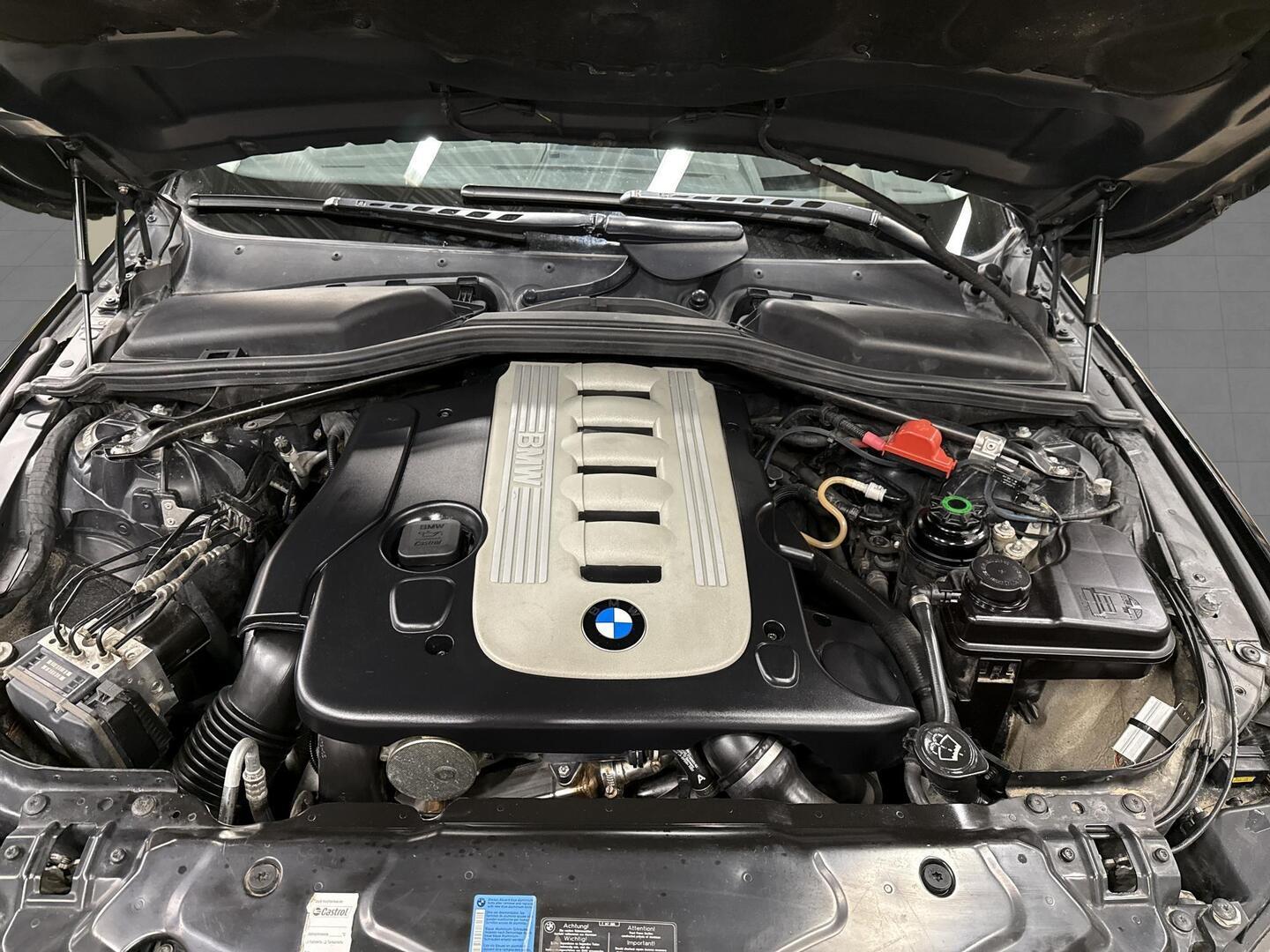 BMW 525 2008