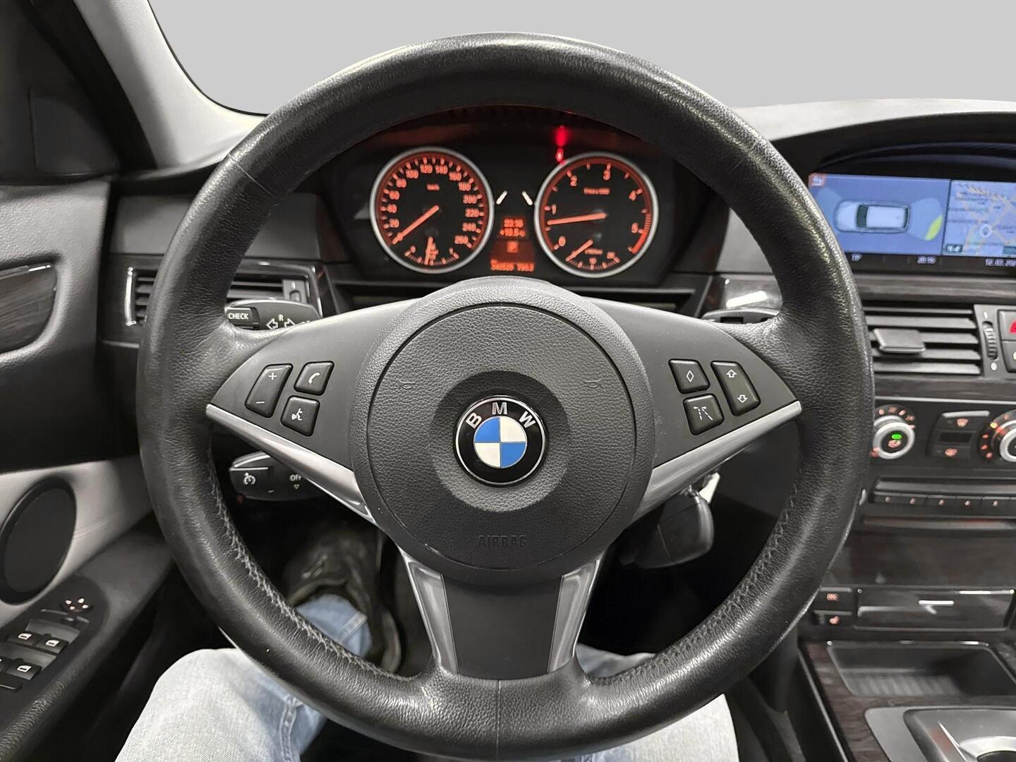 BMW 525 2008