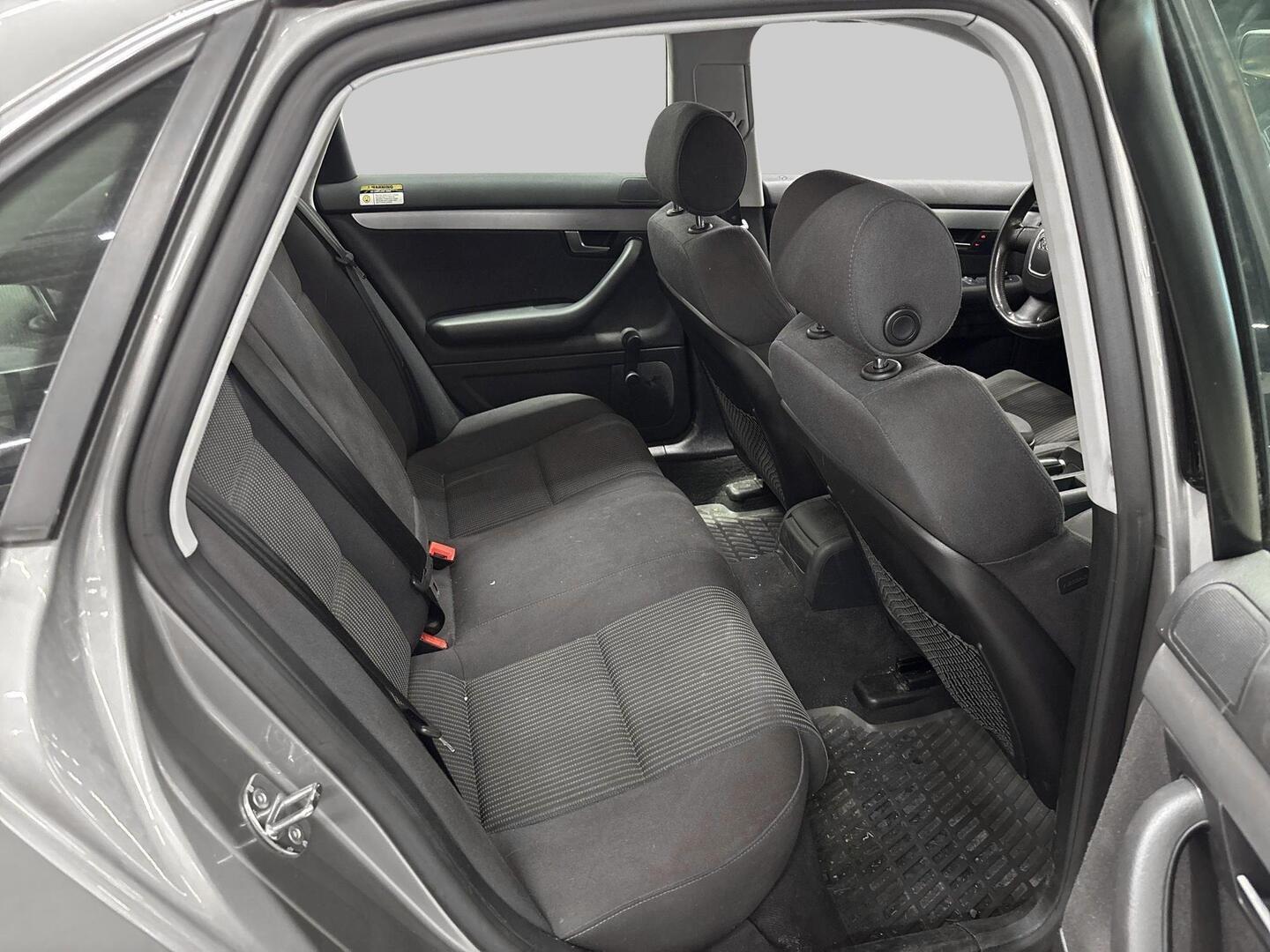 AUDI A4 2006