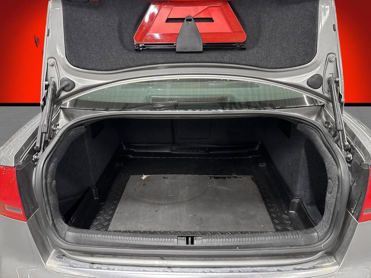AUDI A4 2006
