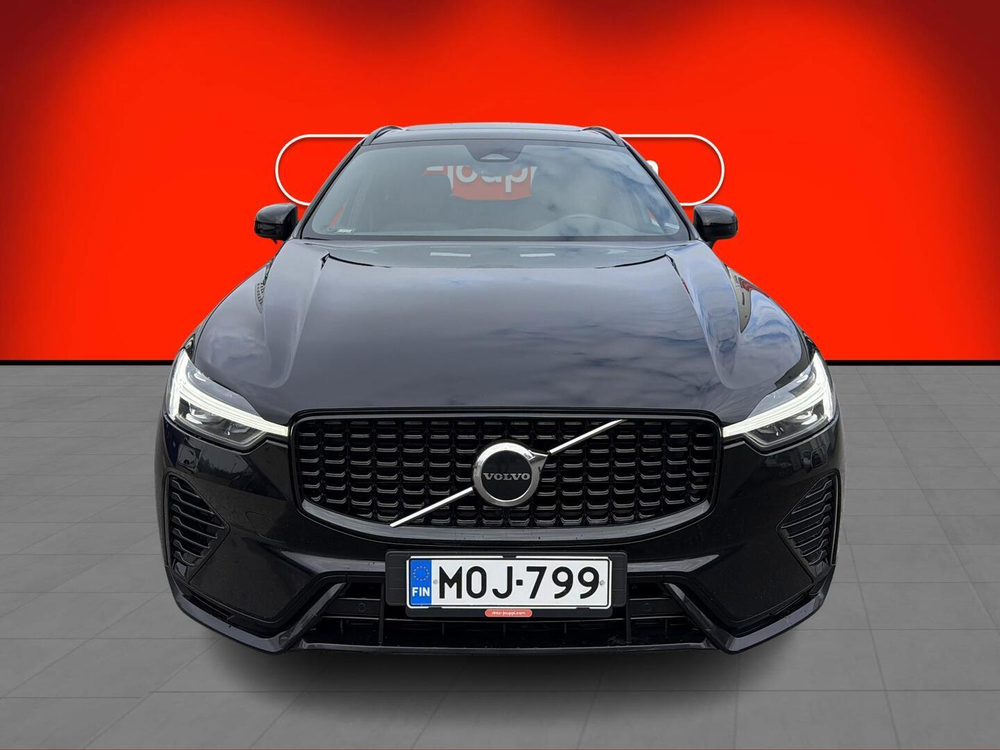 VOLVO XC60 2022