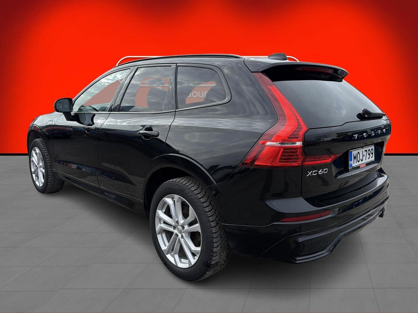 VOLVO XC60 2022