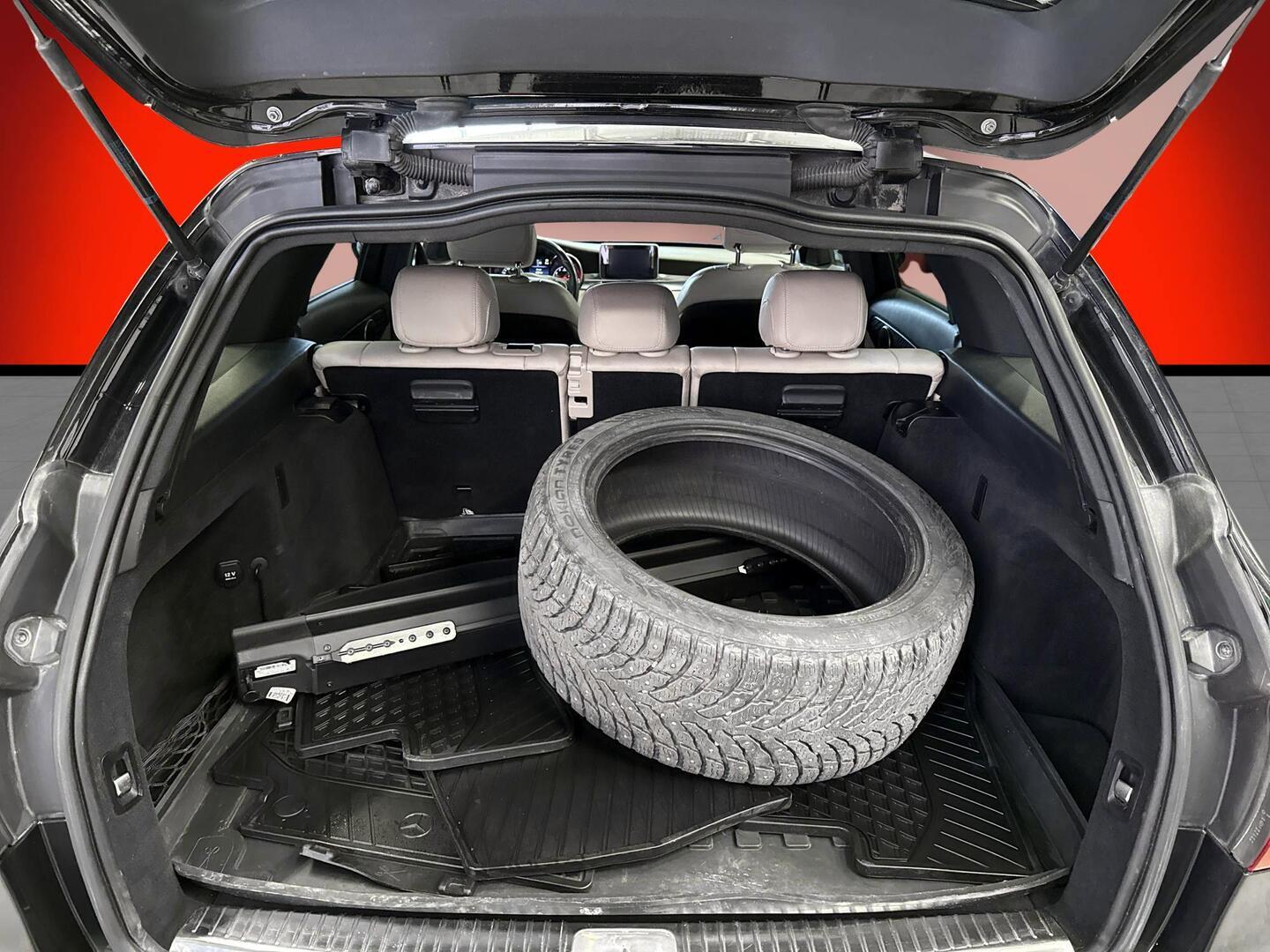 MERCEDES-BENZ C 2016