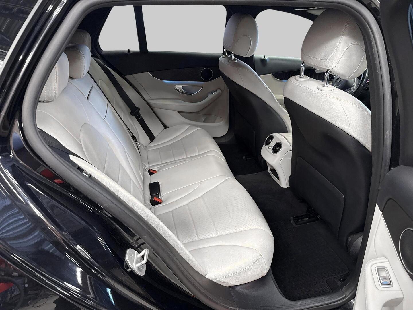 MERCEDES-BENZ C 2016