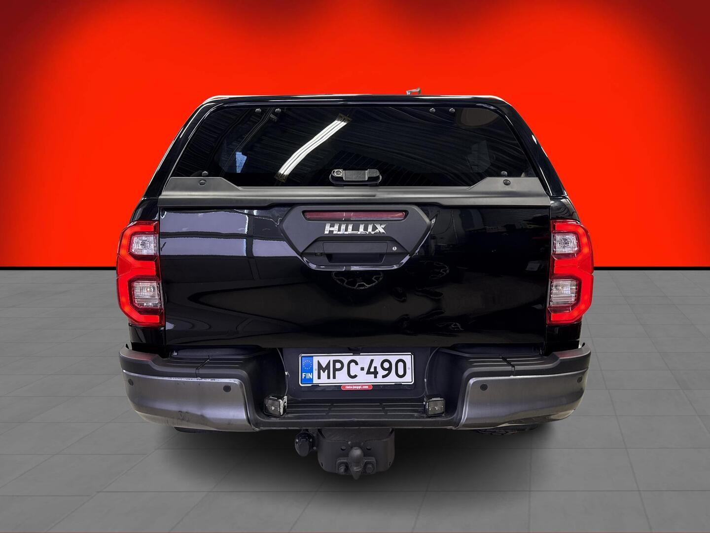 TOYOTA Hilux 2021