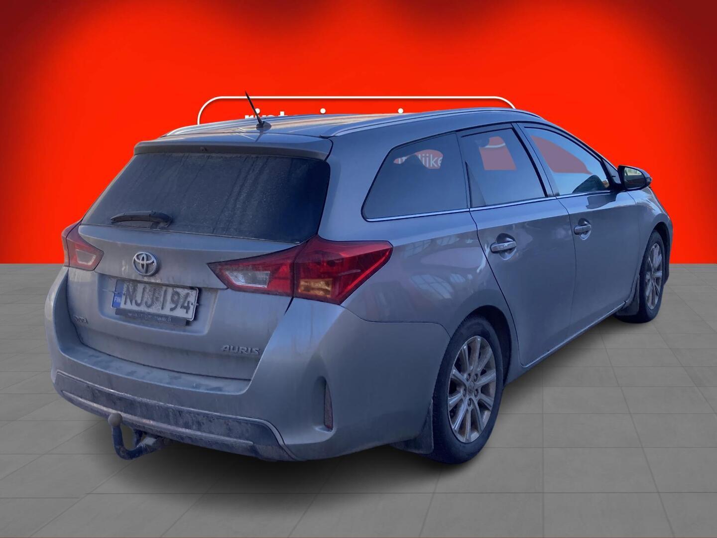 TOYOTA Auris 2014
