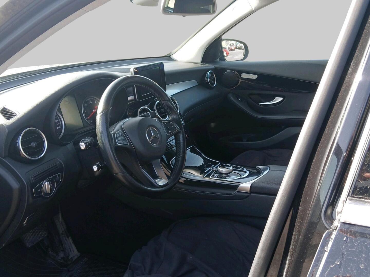 MERCEDES-BENZ GLC 2017