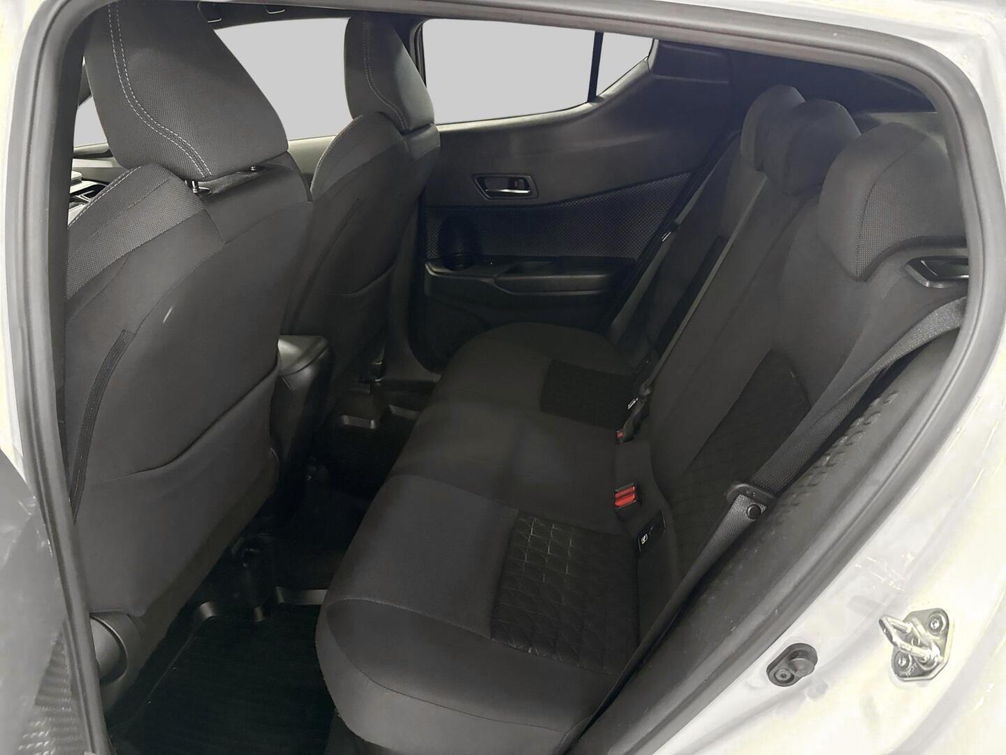 TOYOTA C-HR 2021