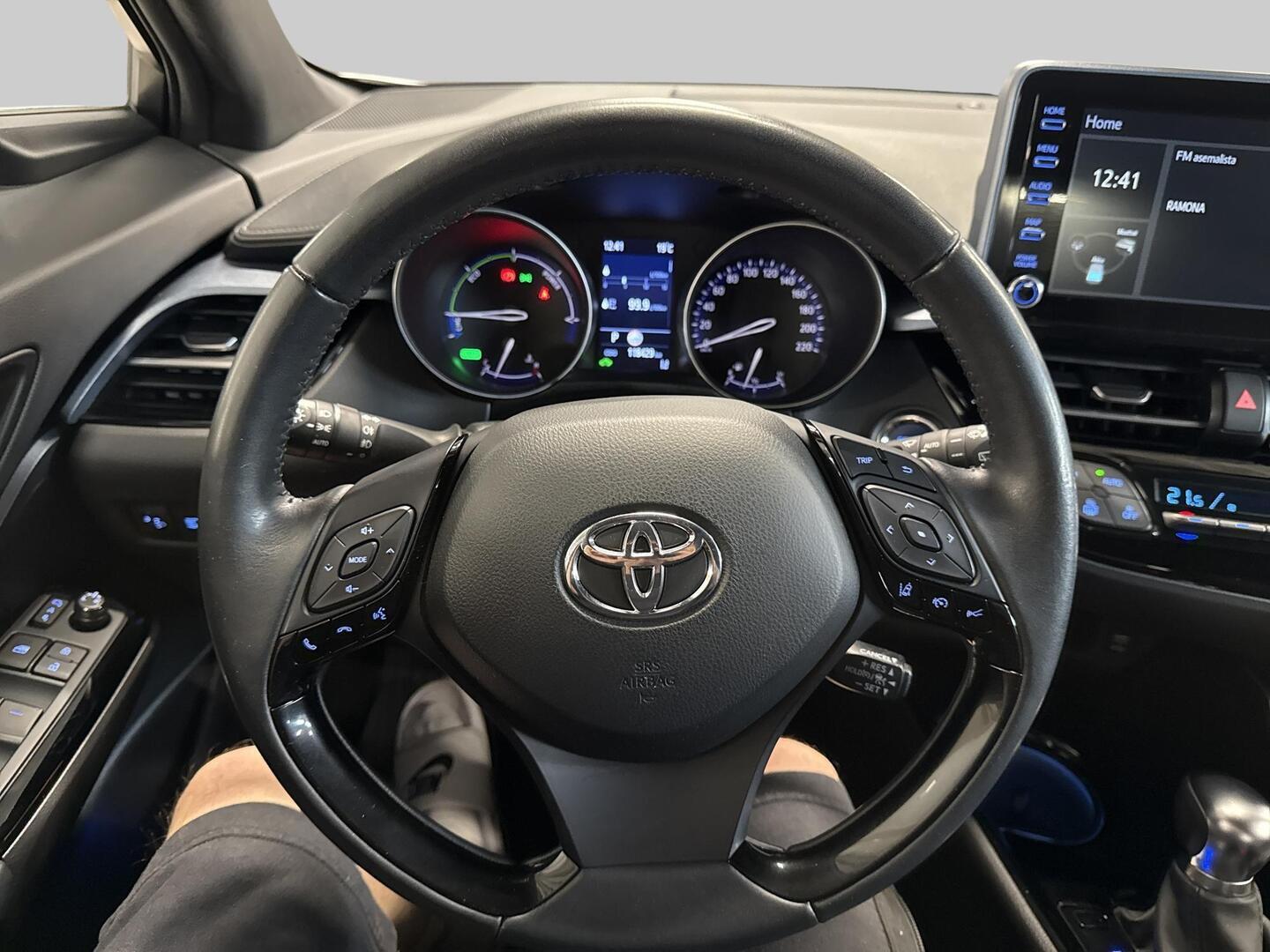 TOYOTA C-HR 2021