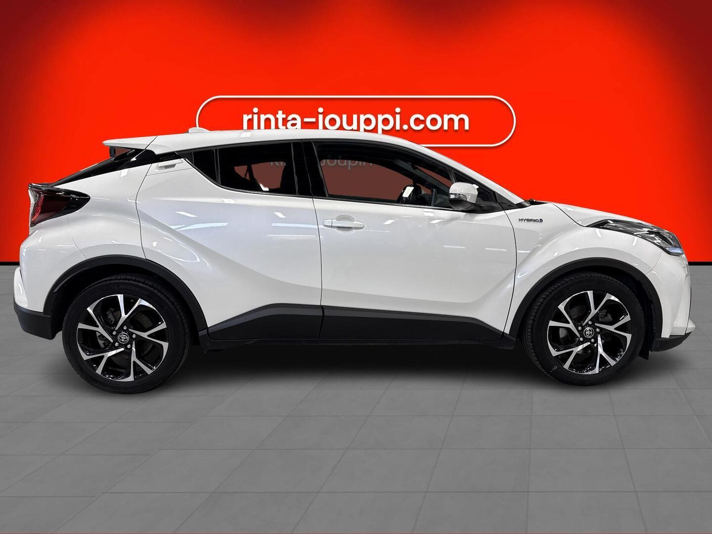 TOYOTA C-HR 2021