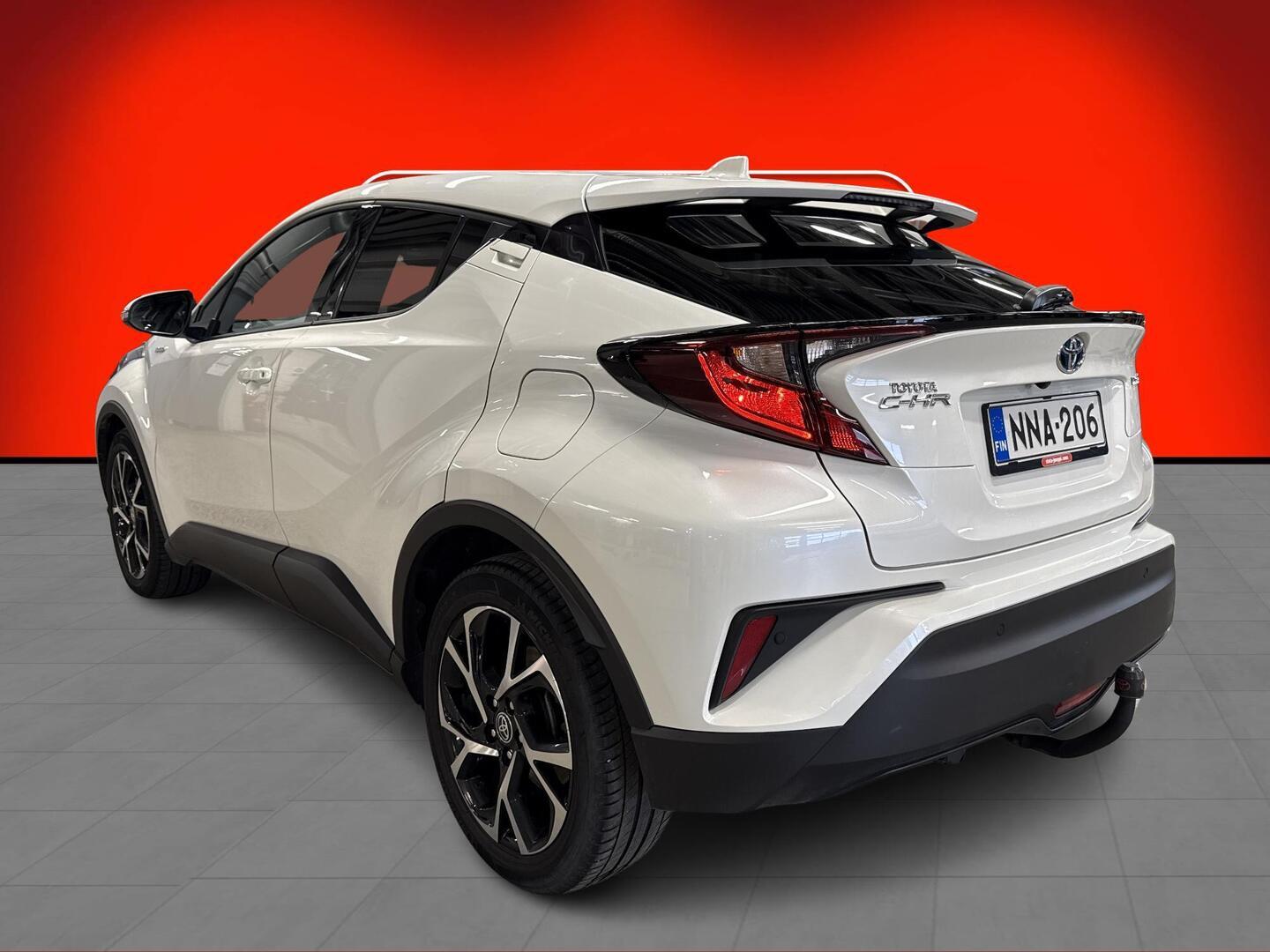 TOYOTA C-HR 2021
