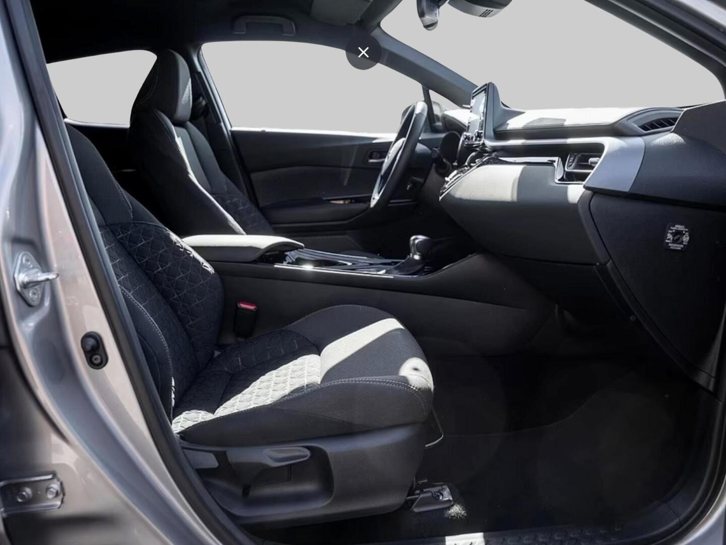 TOYOTA C-HR 2021