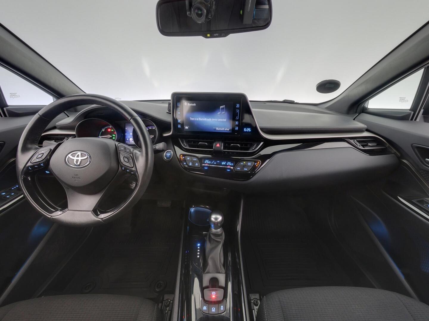 TOYOTA C-HR 2019