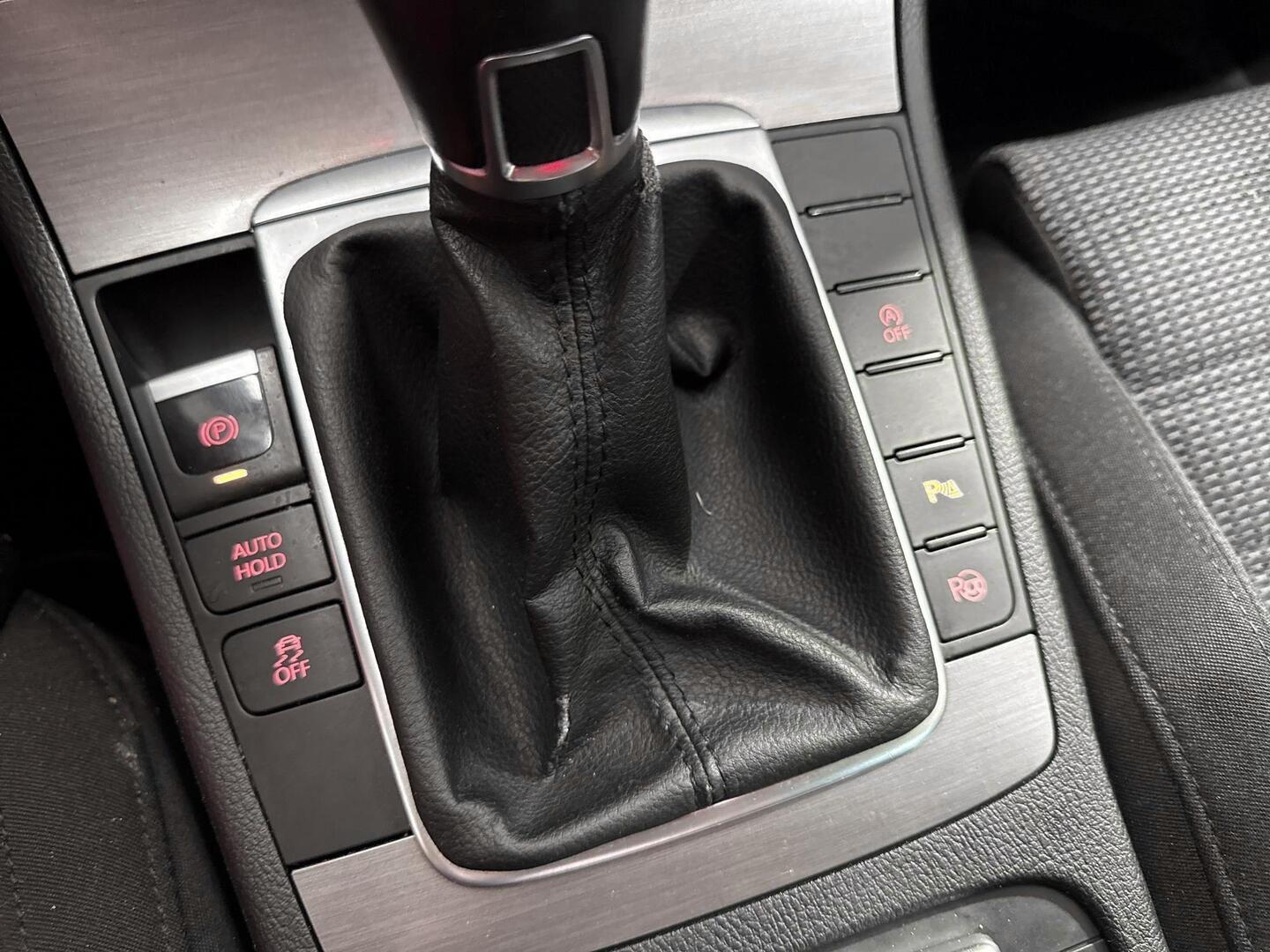 VOLKSWAGEN Passat 2014