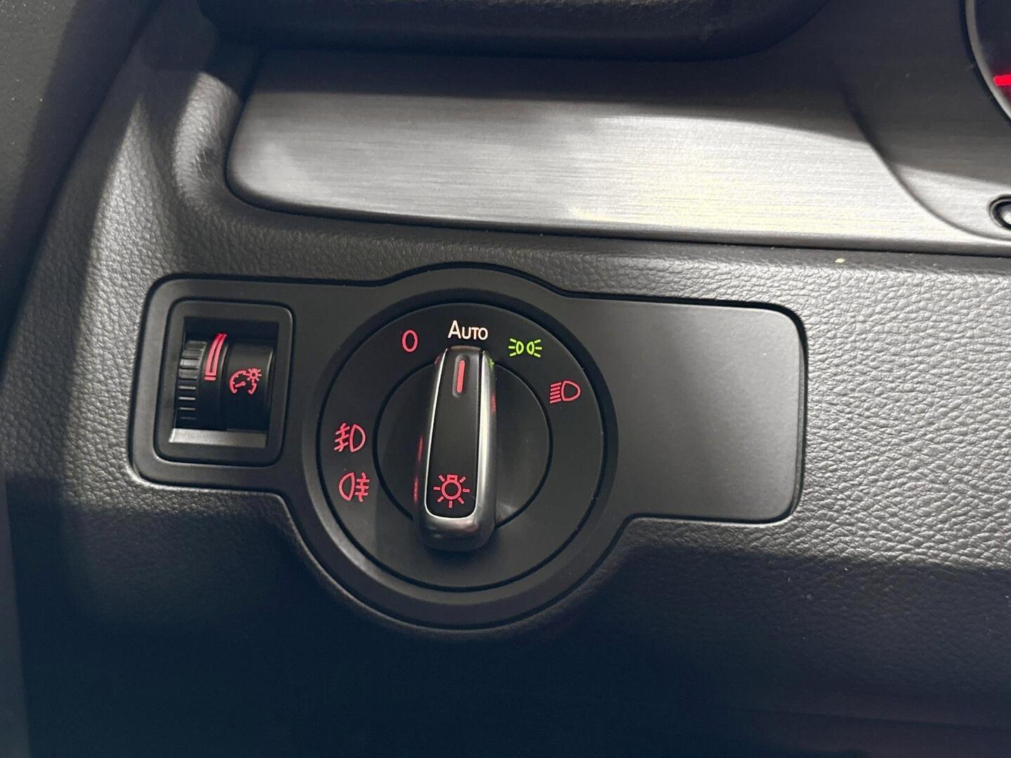 VOLKSWAGEN Passat 2014