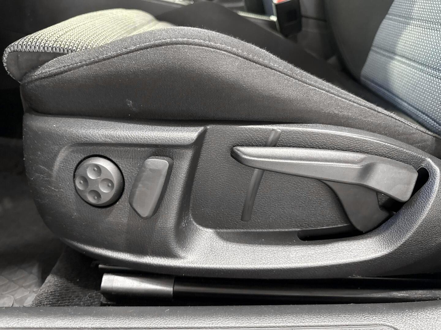 VOLKSWAGEN Passat 2014