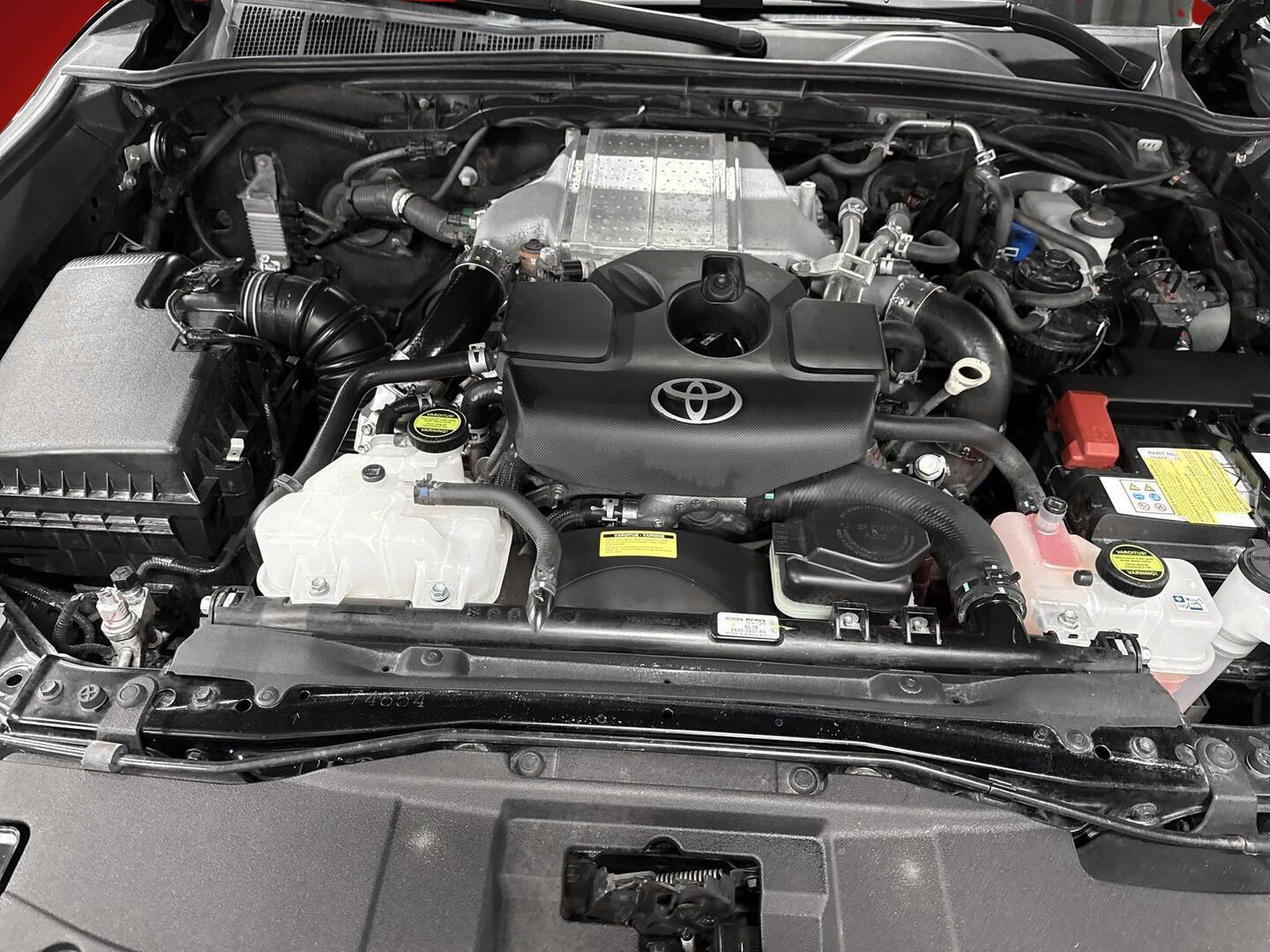 TOYOTA HILUX 2021