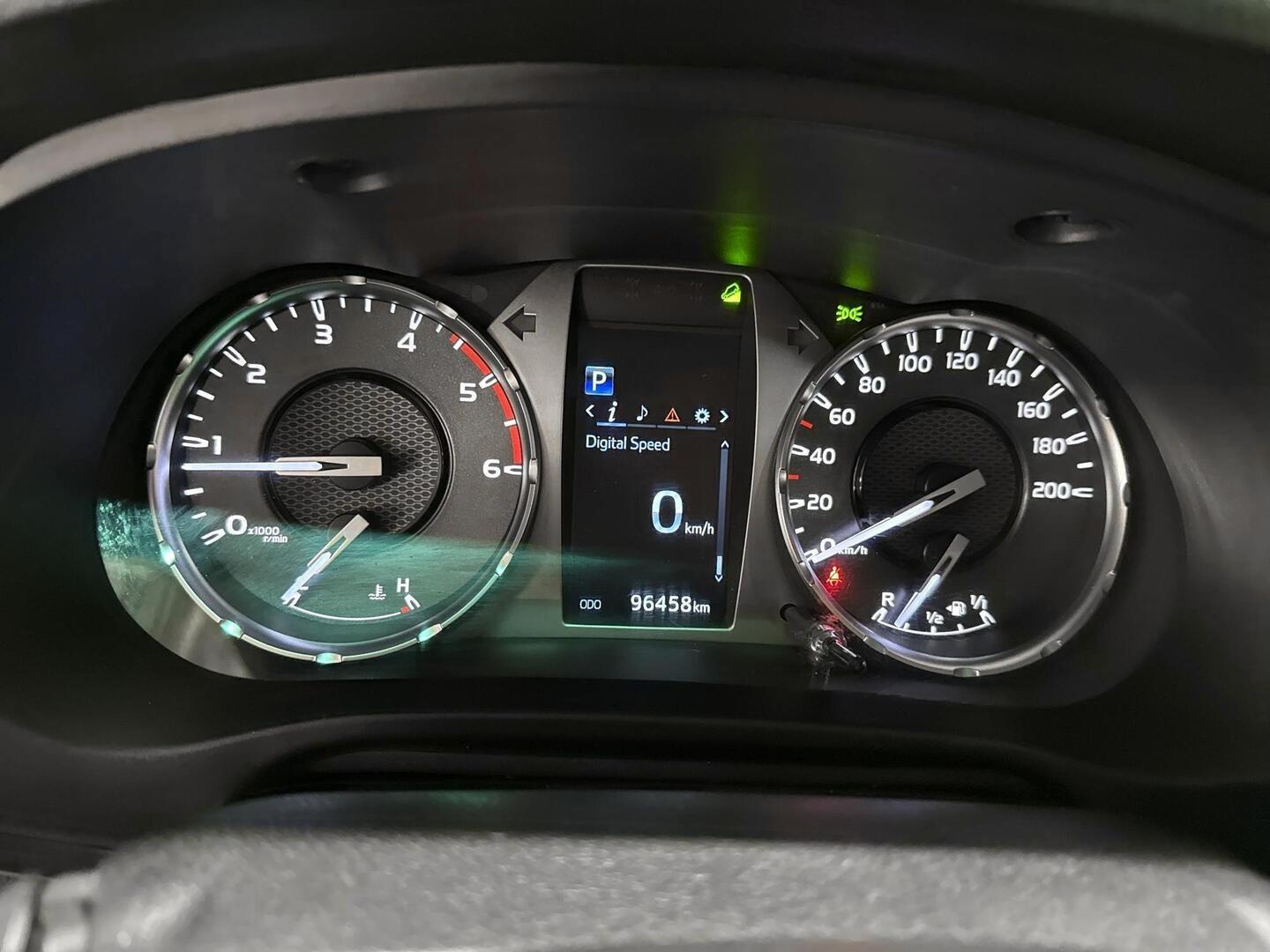 TOYOTA HILUX 2021