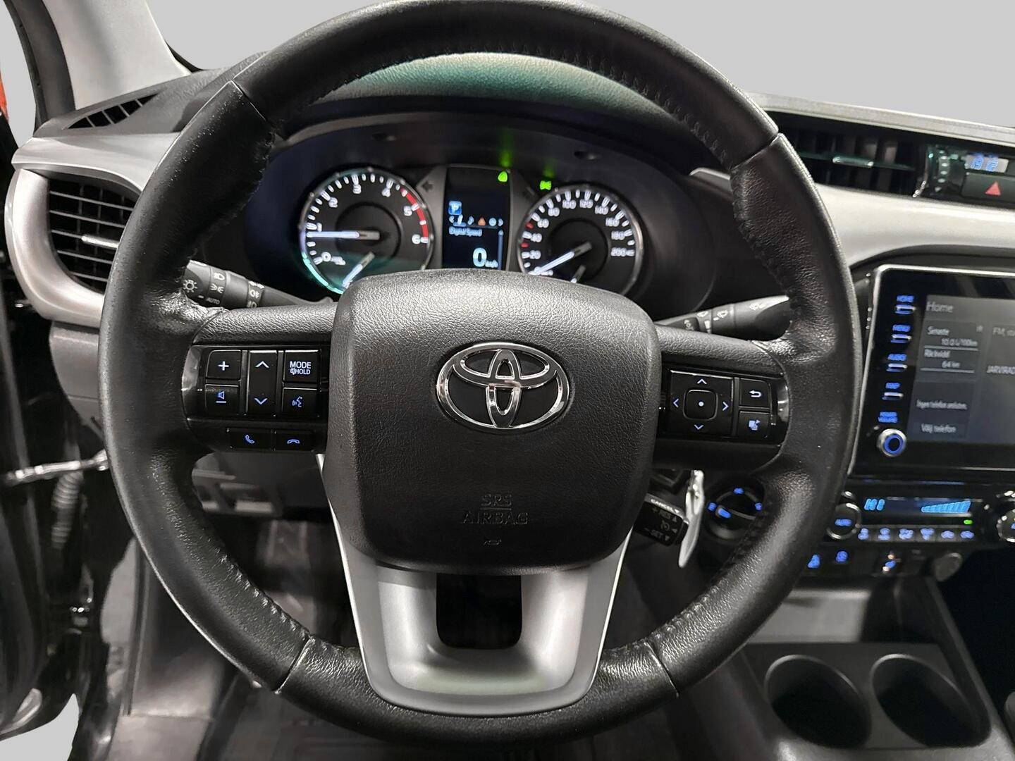 TOYOTA HILUX 2021