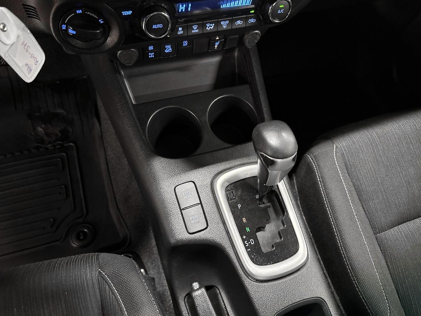 TOYOTA HILUX 2021