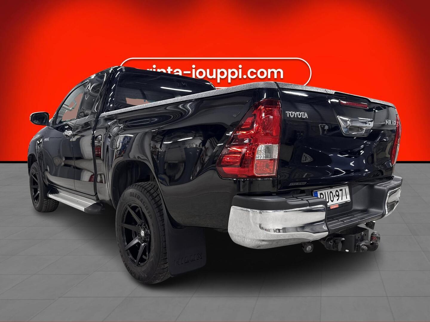 TOYOTA HILUX 2021