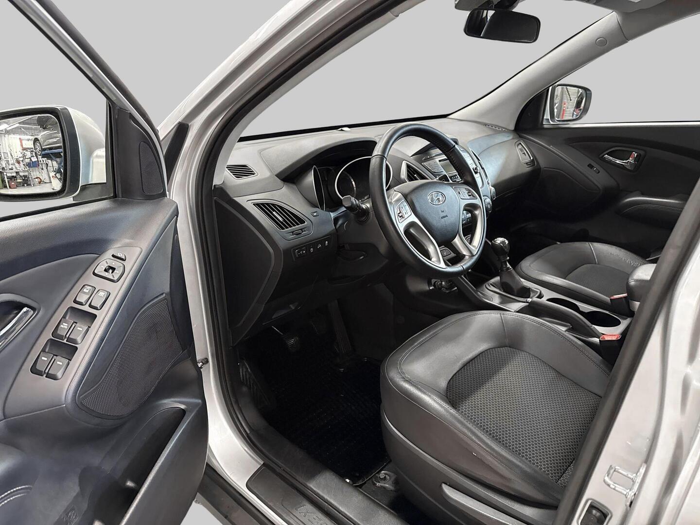 HYUNDAI ix35 2012