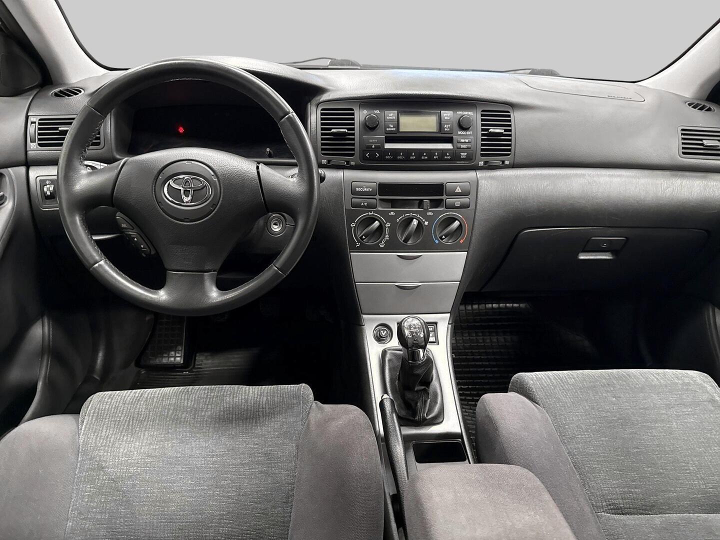 TOYOTA Corolla 2002