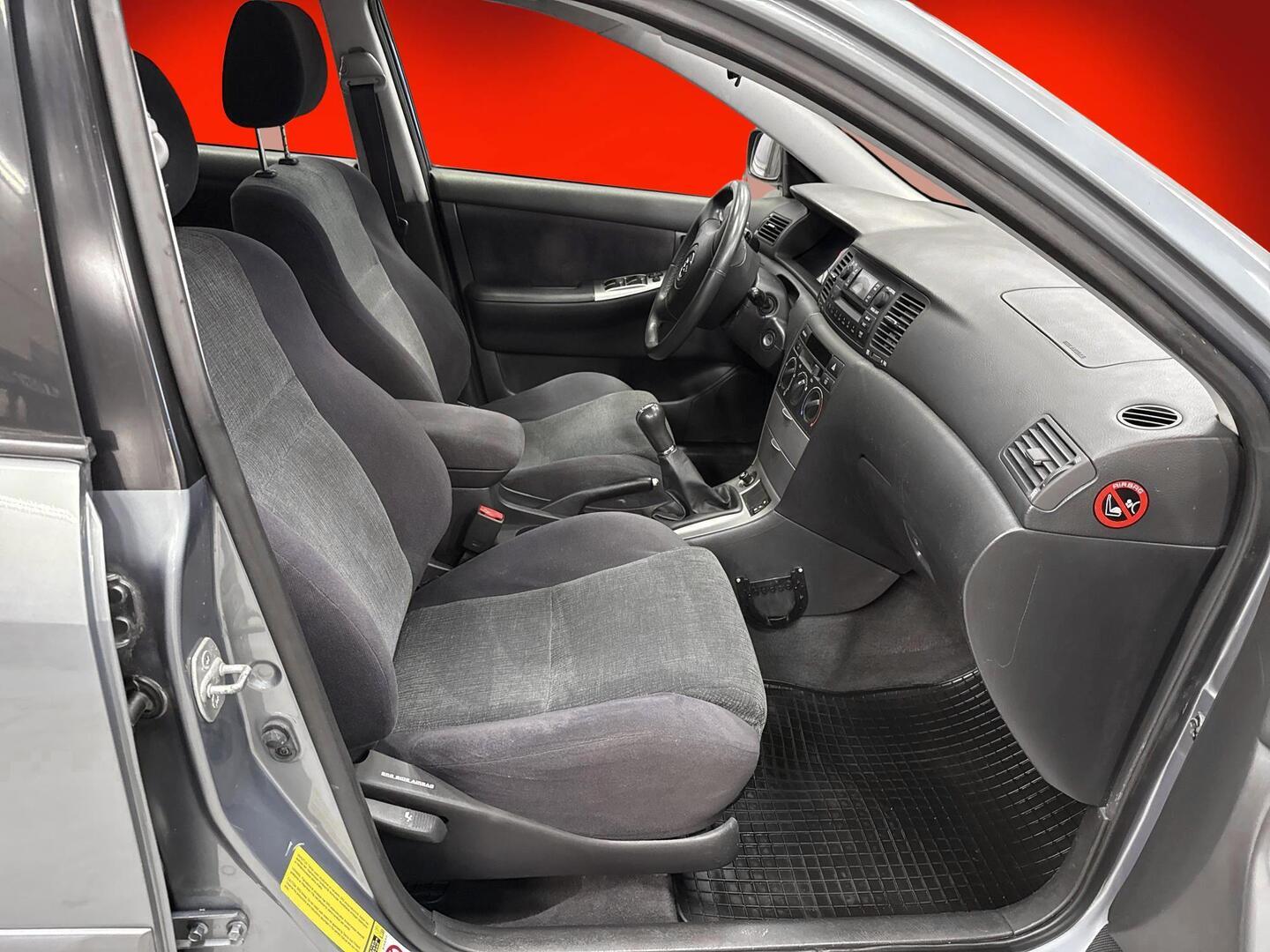 TOYOTA Corolla 2002