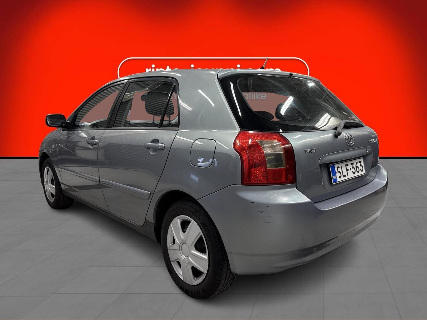 TOYOTA Corolla 2002