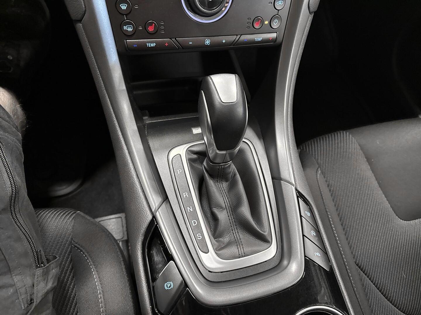FORD Mondeo 2015