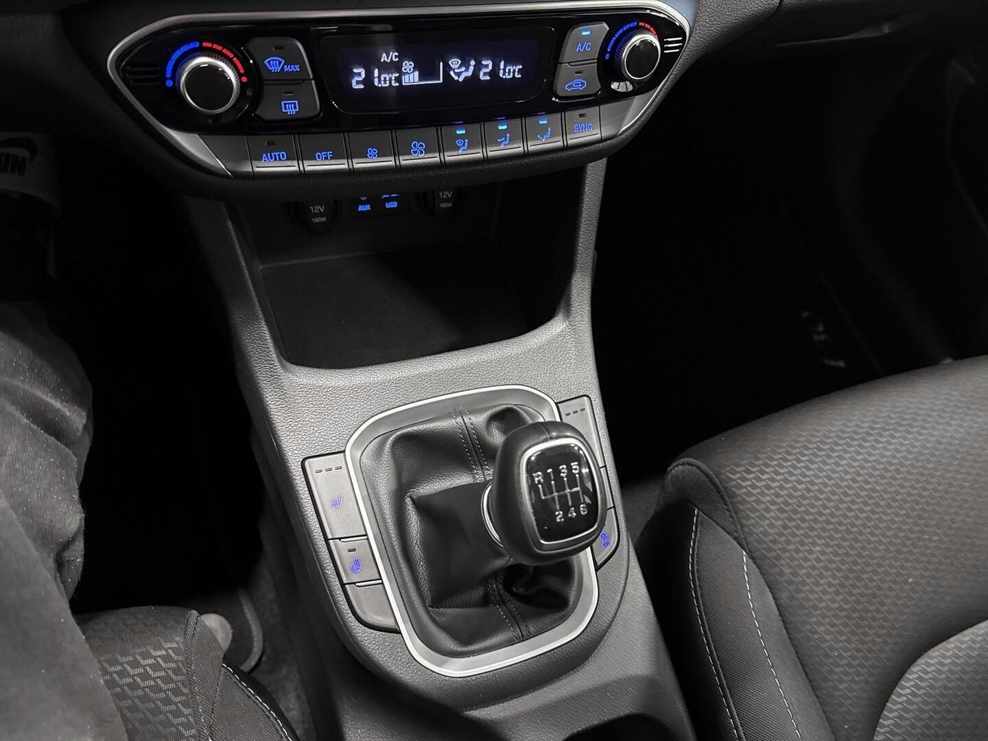 HYUNDAI i30 5d 2018