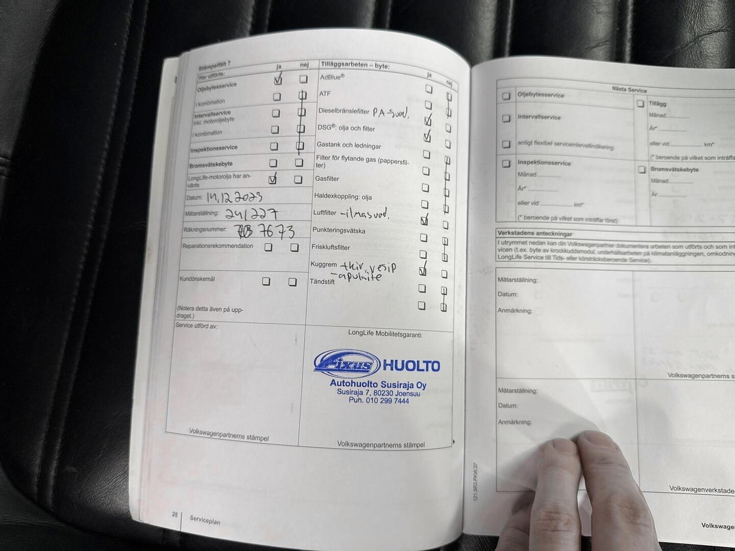 VOLKSWAGEN Passat 2012