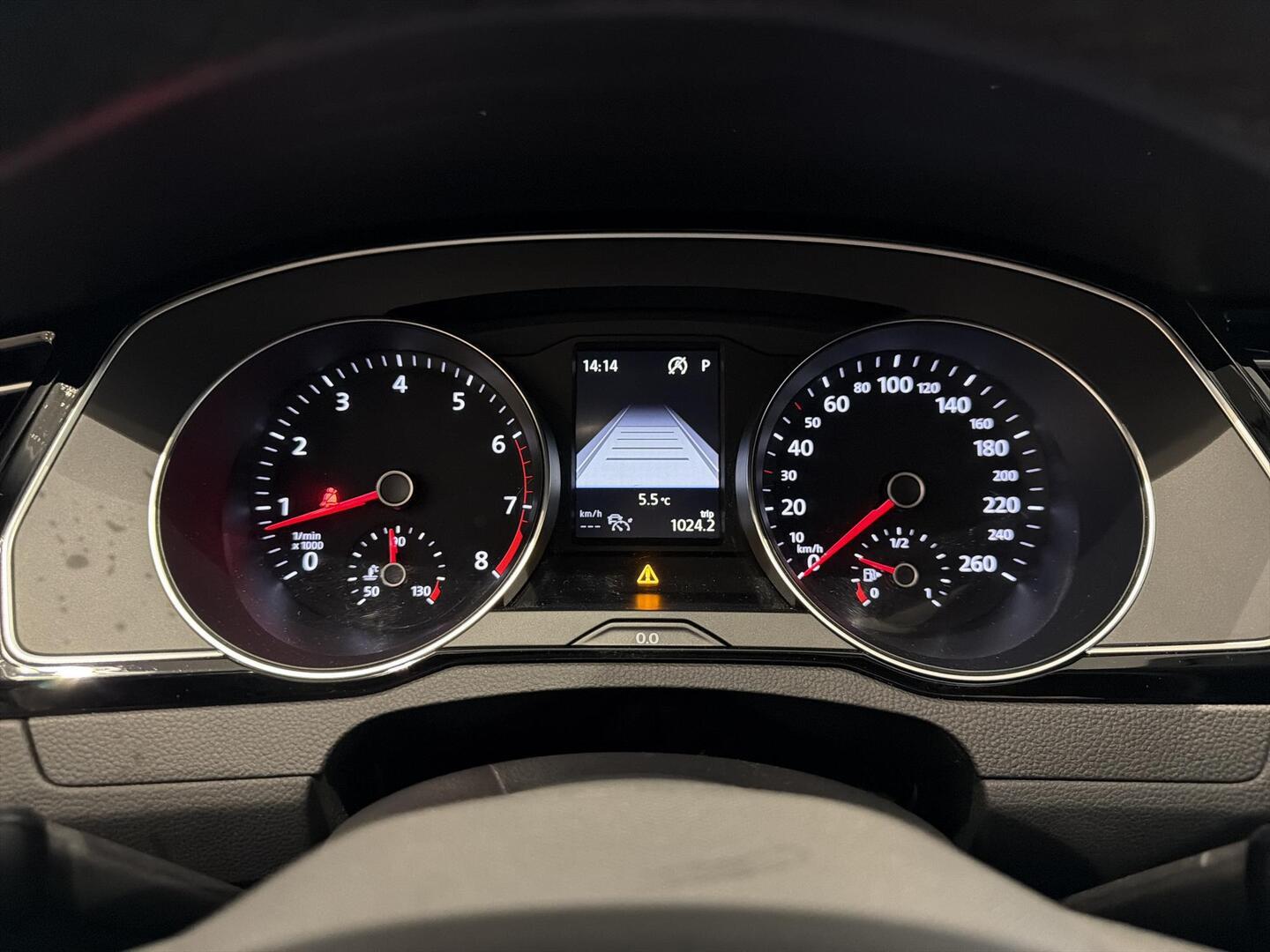 VOLKSWAGEN Passat 2022