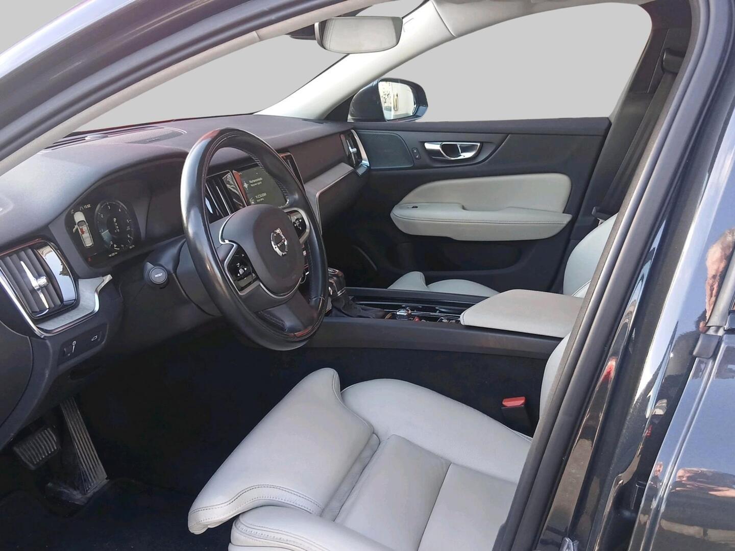 VOLVO V60 Cross Country 2019