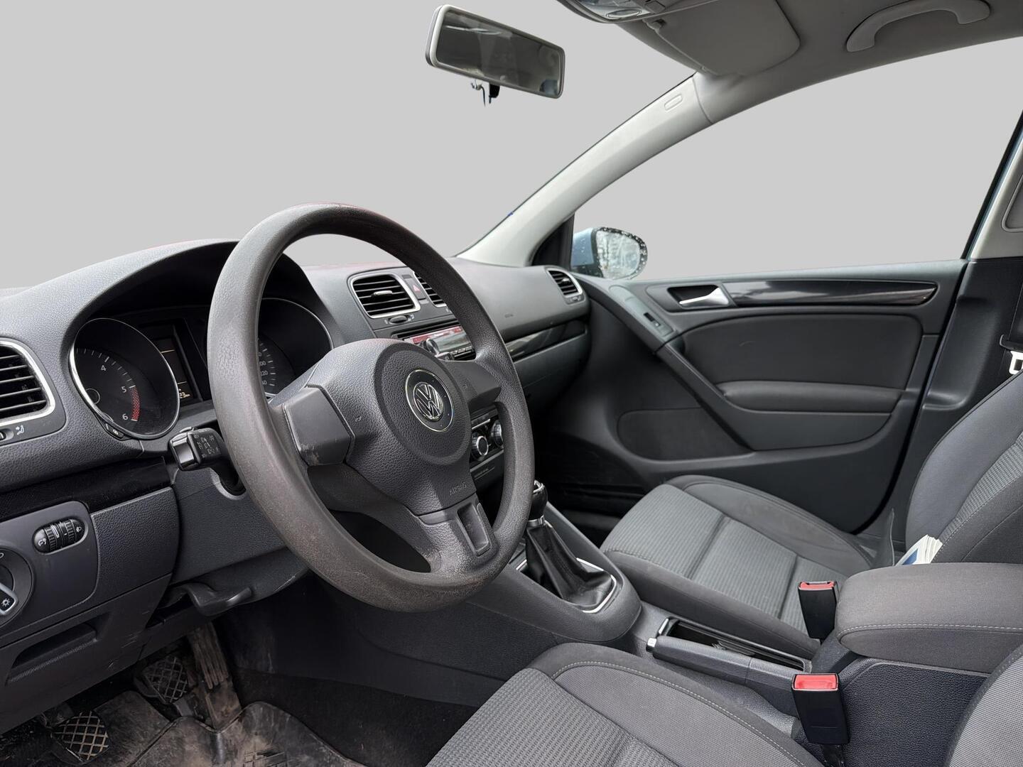 VOLKSWAGEN Golf 2009