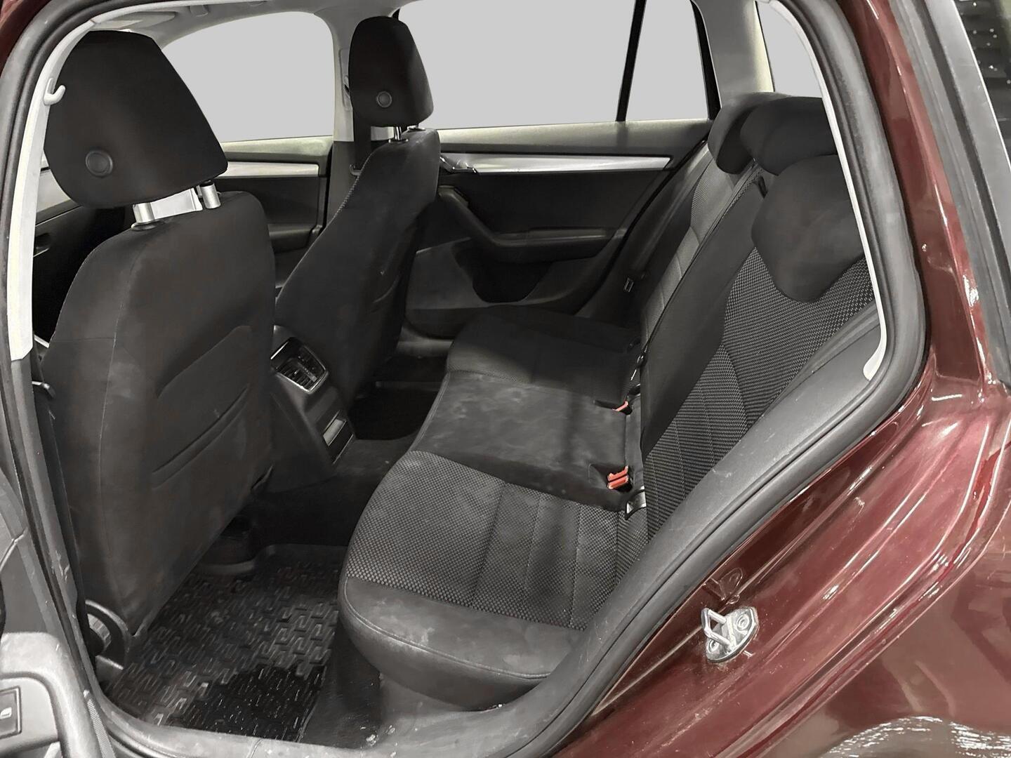 SKODA OCTAVIA 2013