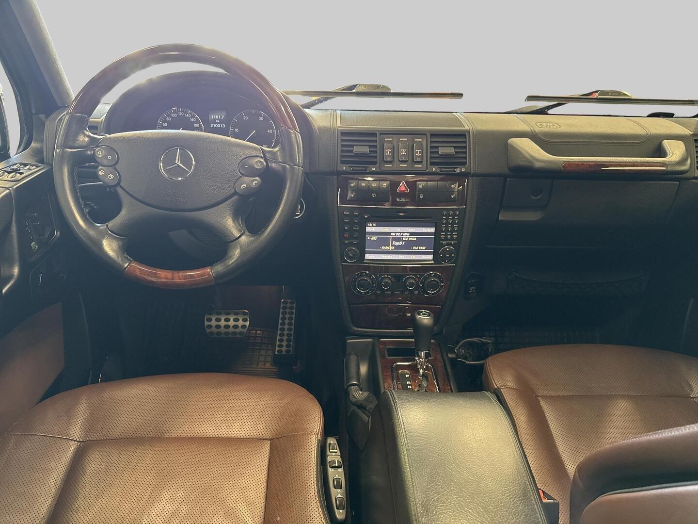 MERCEDES-BENZ G 2011