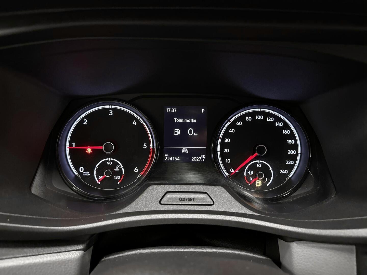 VOLKSWAGEN TRANSPORTER 2022