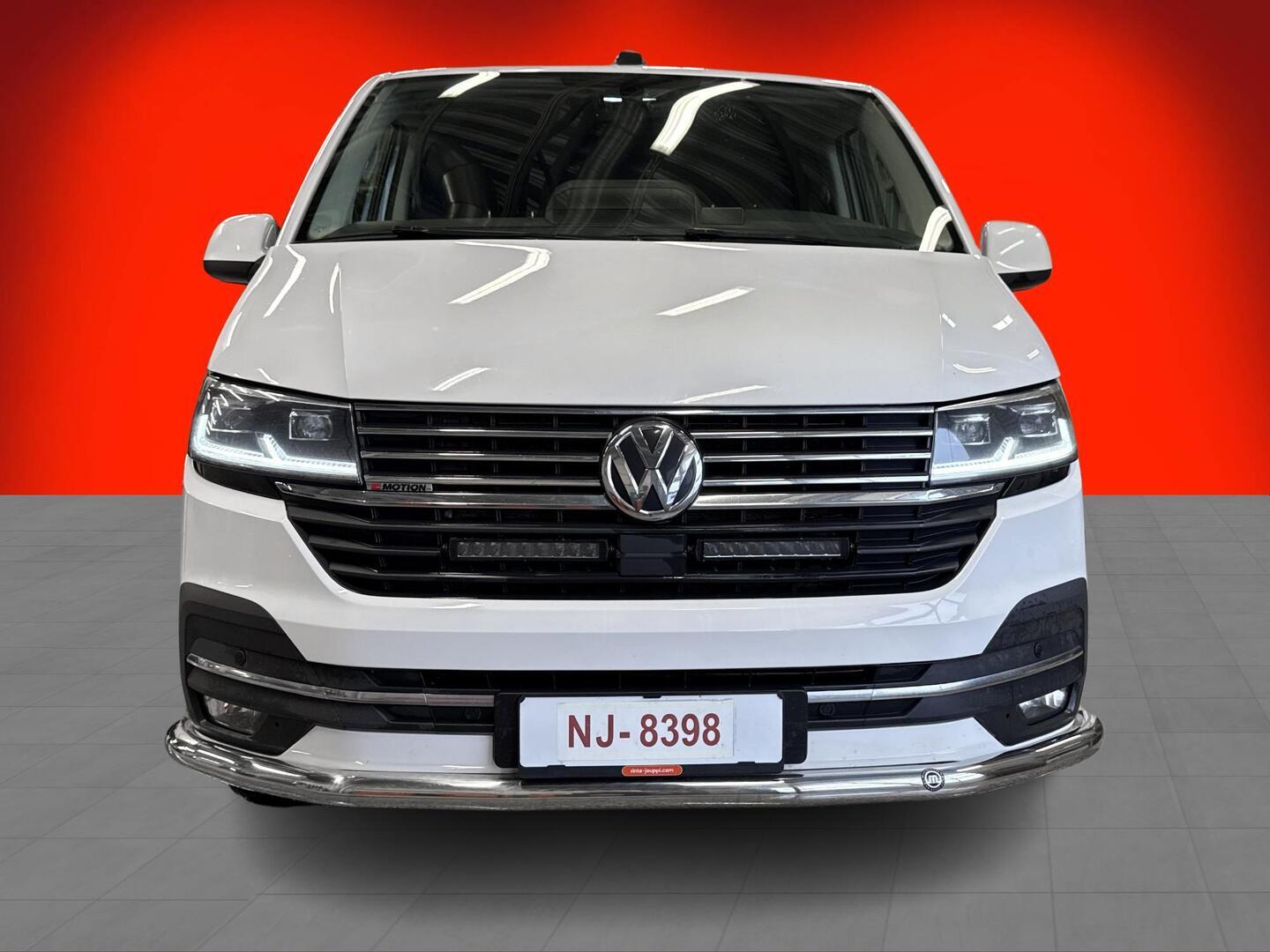 VOLKSWAGEN TRANSPORTER 2022